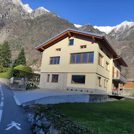L'acero Rosso Holiday home Prosto di Piuro